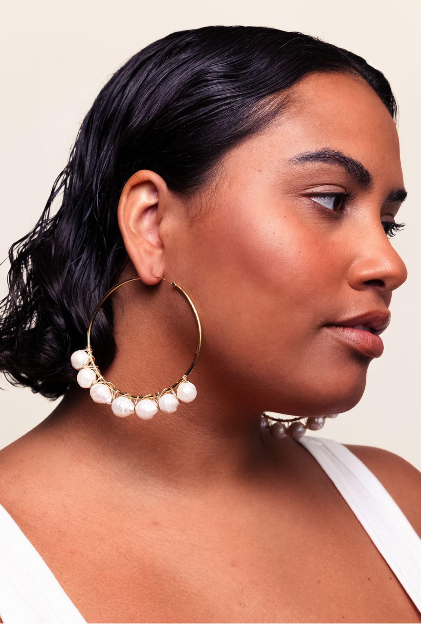 ABUNDANCE HOOPS IN GOLD