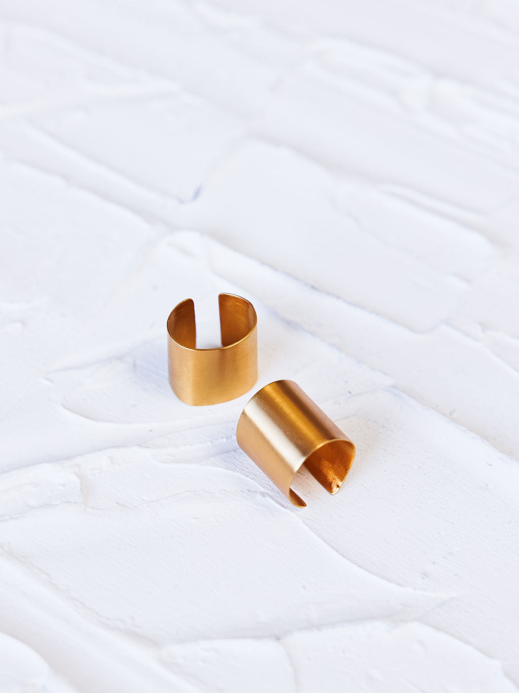 GOLDSPIRATION FINGER CUFF RING